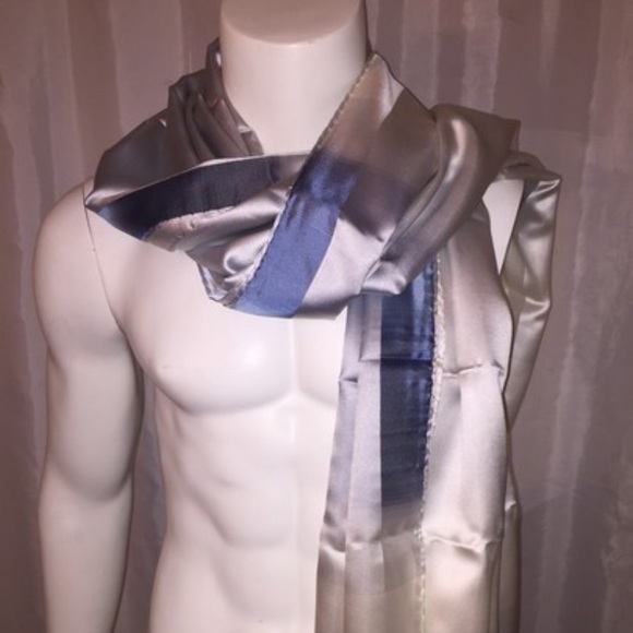 CHANEL white/blue silk ombré evening wrap/scarf - Picture 3 of 12